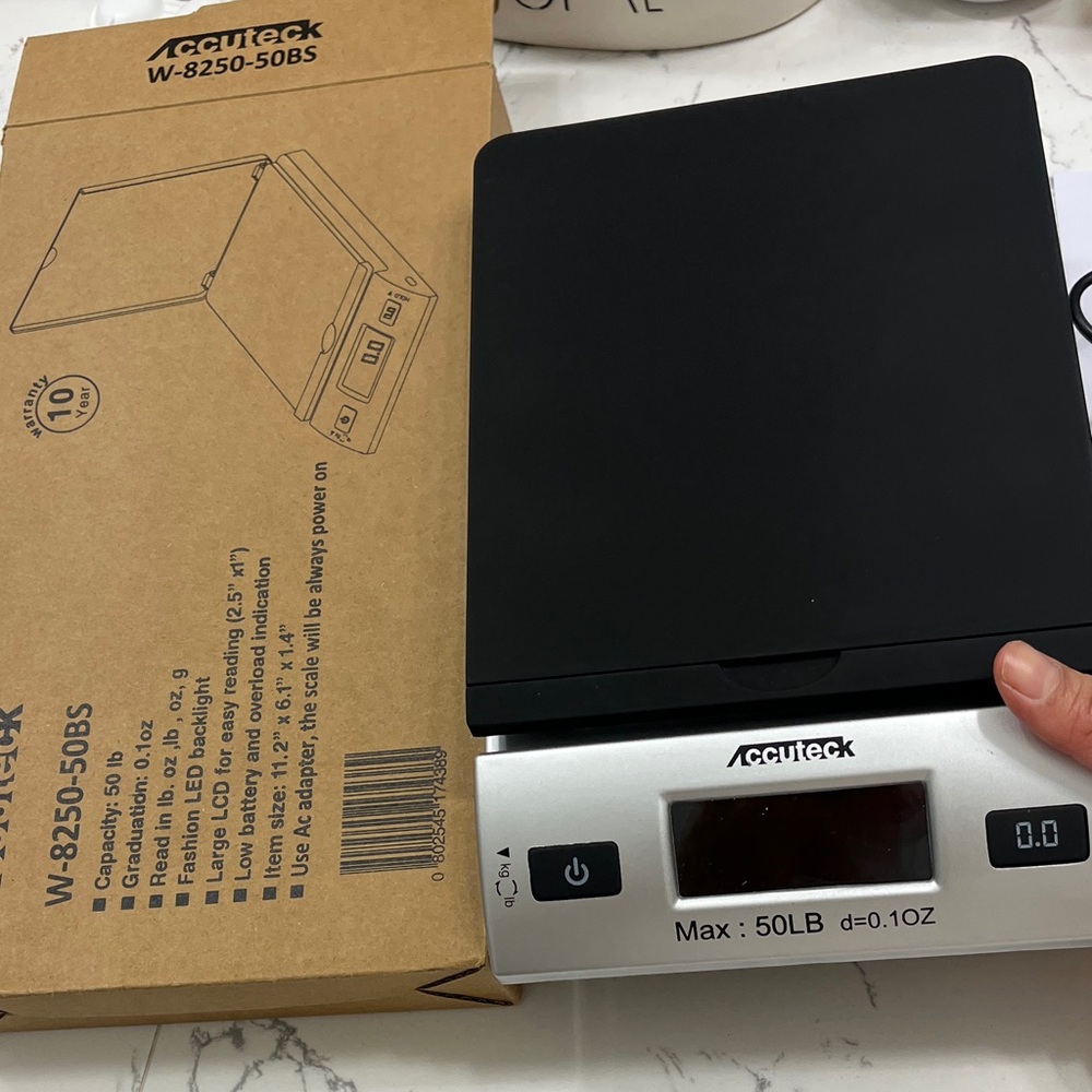Accuteck Digital Postal Scale in Black and Silver